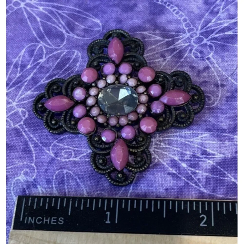Vintage Pink Stone Glass Beaded Metal Brooch Pin‎ Victorian Style Art Deco Love